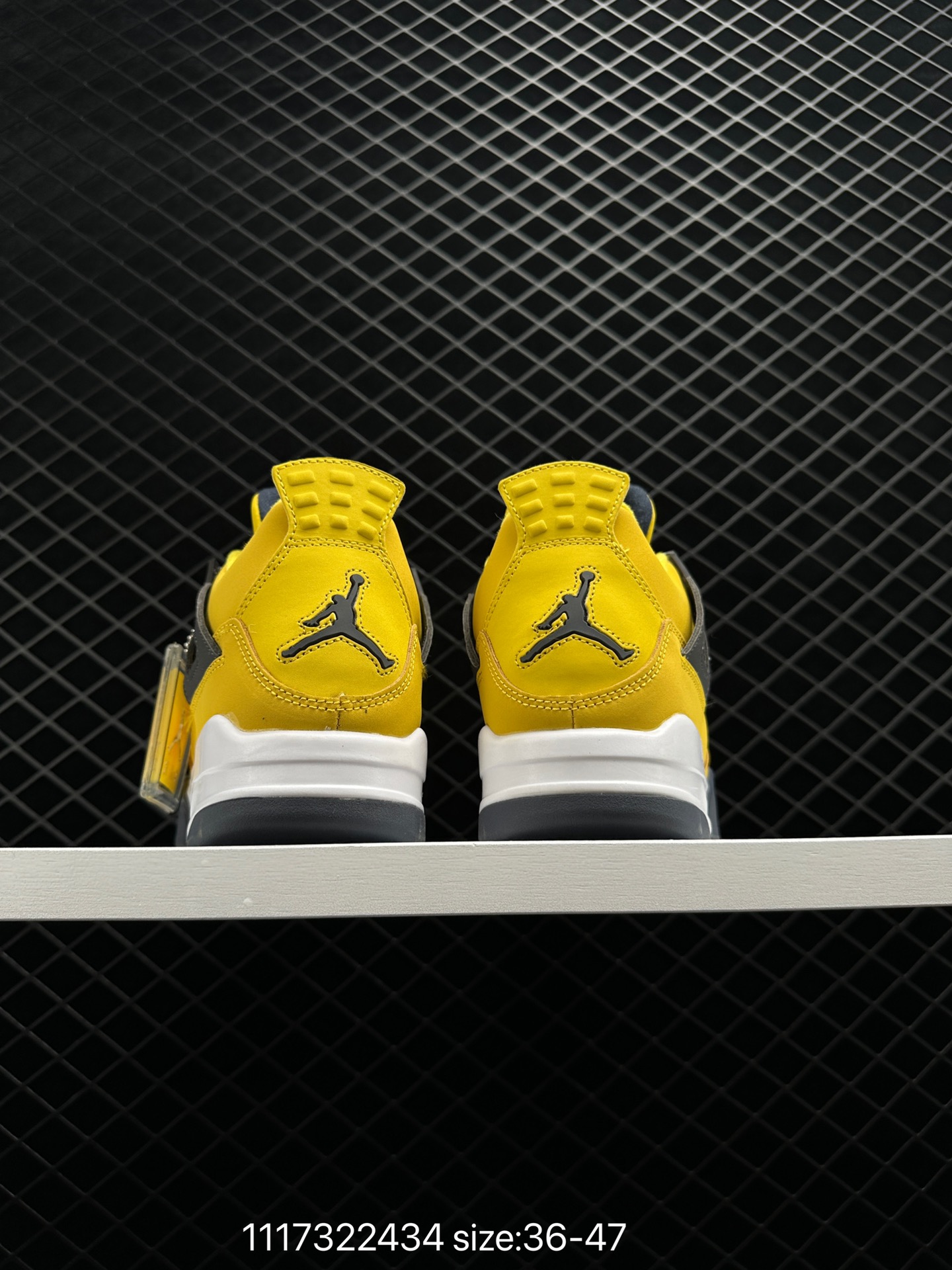 Nike Air Jordan 4 Retro